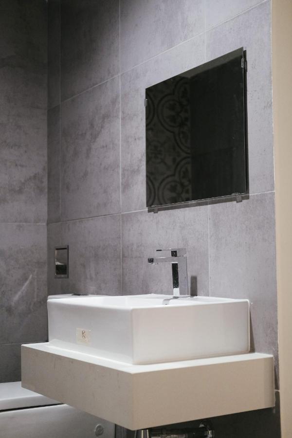 Appartamento Arte Mont Kiara By Cozynest Kuala Lumpur Esterno foto