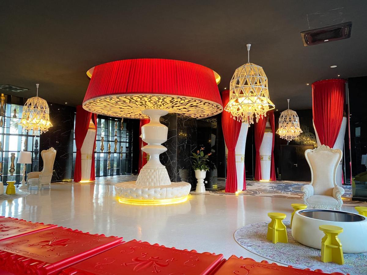 Appartamento Arte Mont Kiara By Cozynest Kuala Lumpur Esterno foto