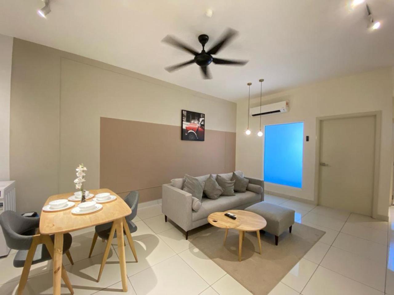 Appartamento Arte Mont Kiara By Cozynest Kuala Lumpur Esterno foto