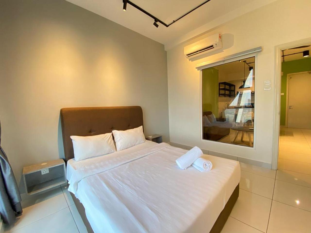 Appartamento Arte Mont Kiara By Cozynest Kuala Lumpur Esterno foto