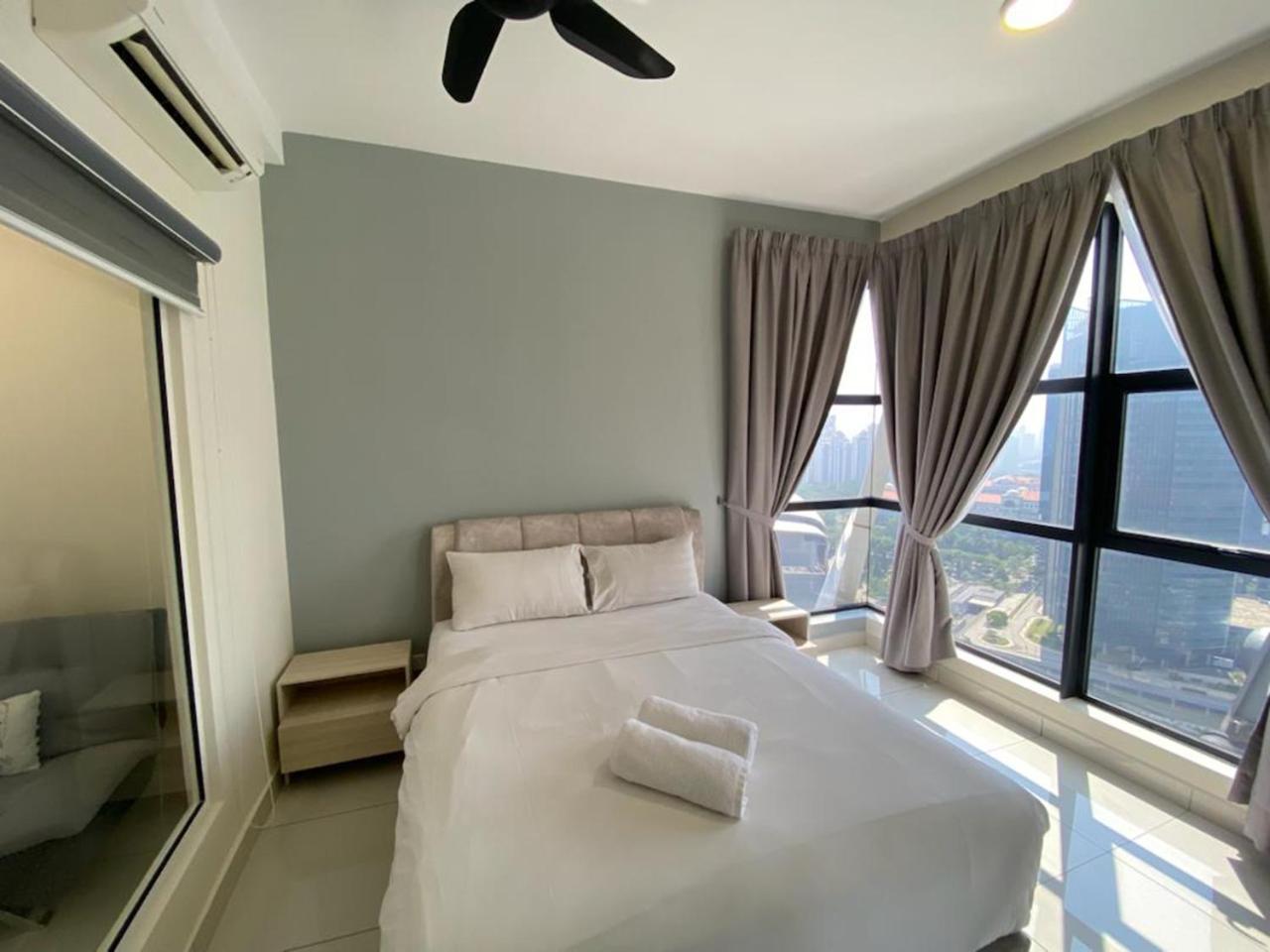 Appartamento Arte Mont Kiara By Cozynest Kuala Lumpur Esterno foto