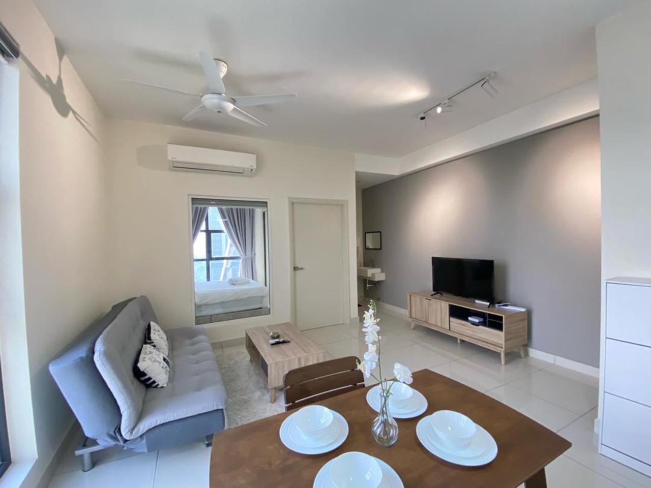 Appartamento Arte Mont Kiara By Cozynest Kuala Lumpur Esterno foto