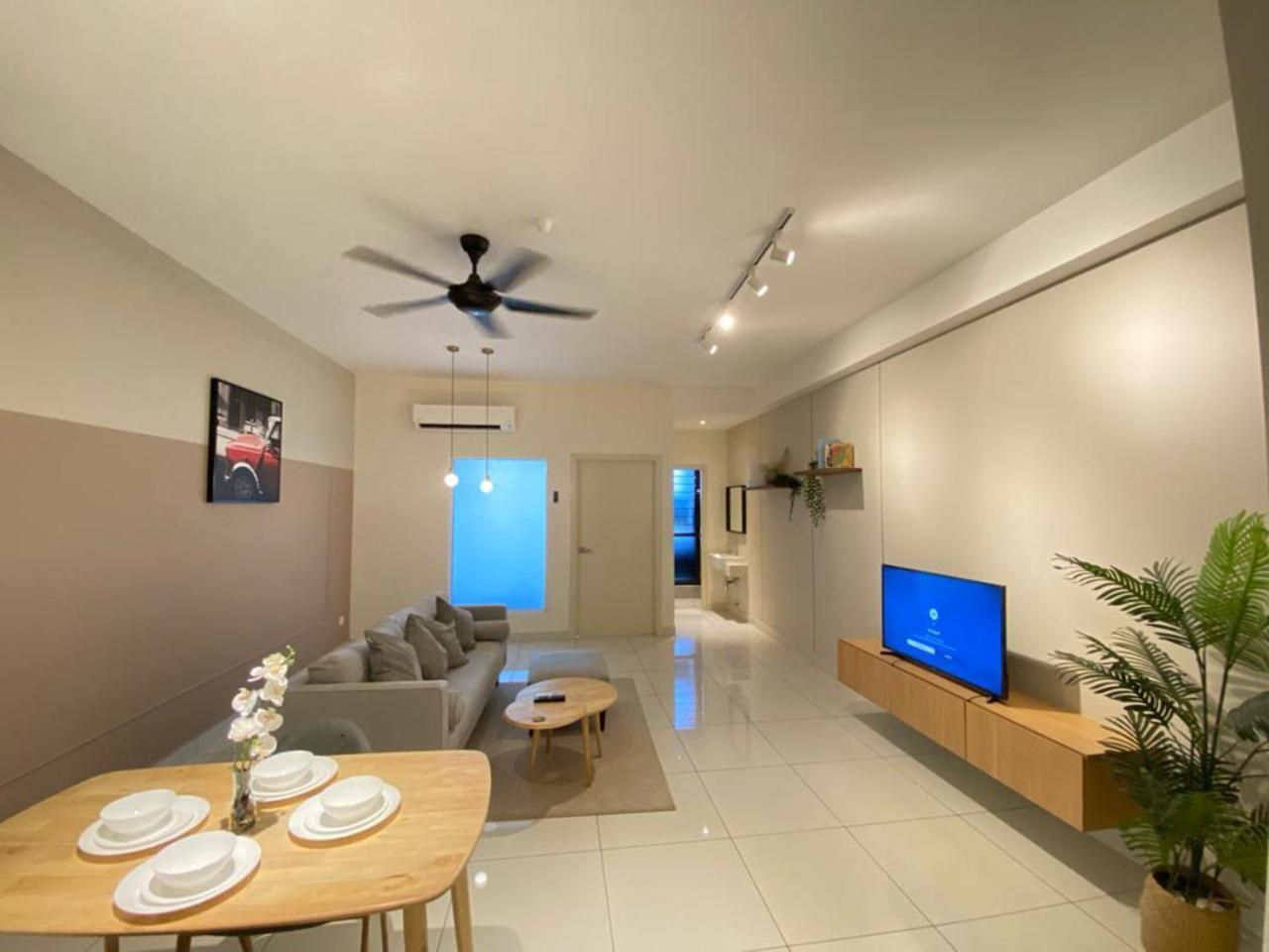 Appartamento Arte Mont Kiara By Cozynest Kuala Lumpur Esterno foto