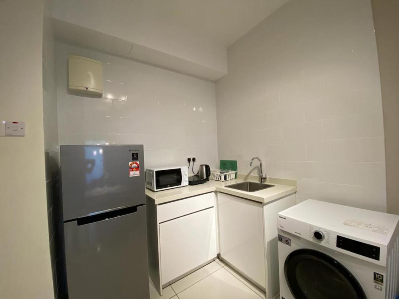 Appartamento Arte Mont Kiara By Cozynest Kuala Lumpur Esterno foto